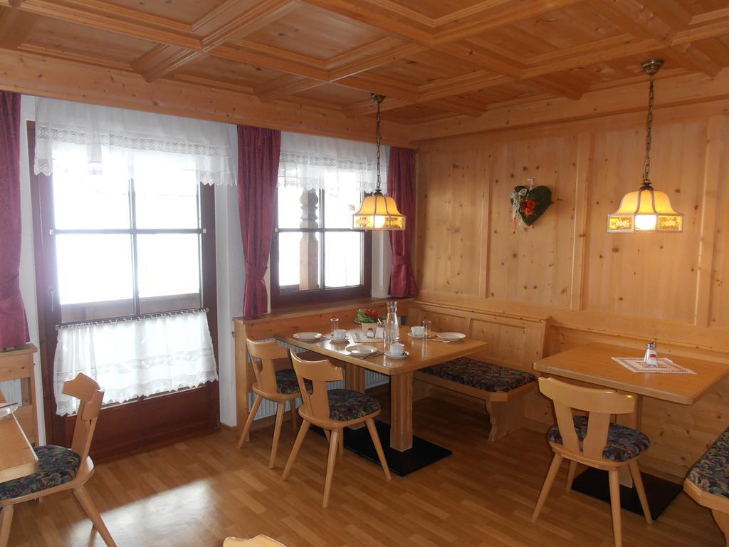 Haus Dorfplatz Galtuer