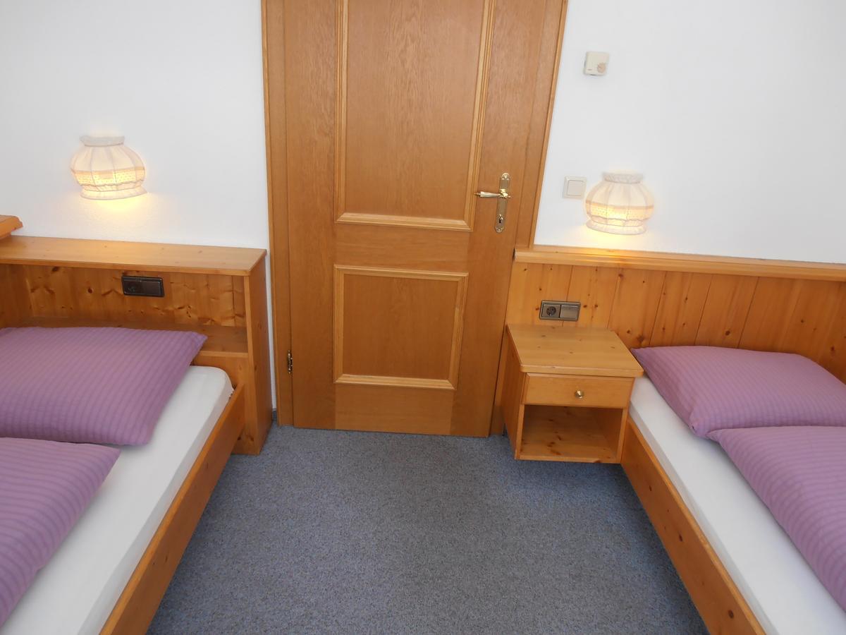 Guest house Haus Dorfplatz Galtuer